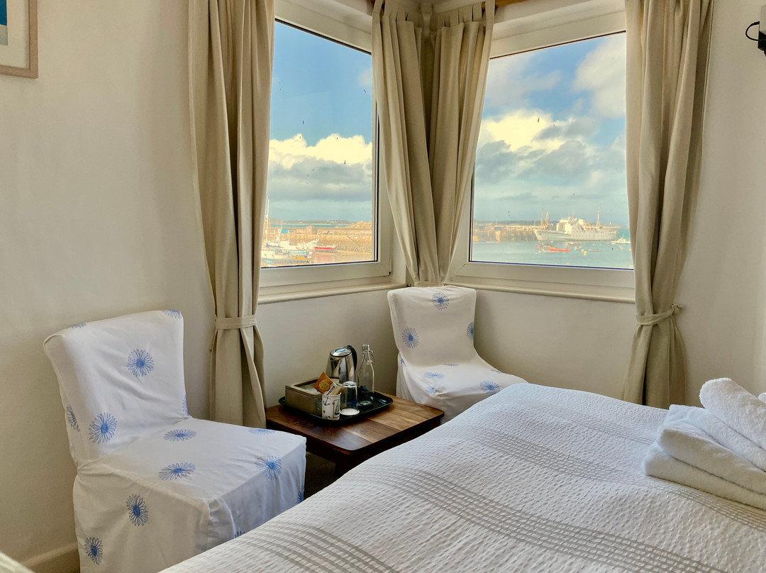 Schooners Hotel主图