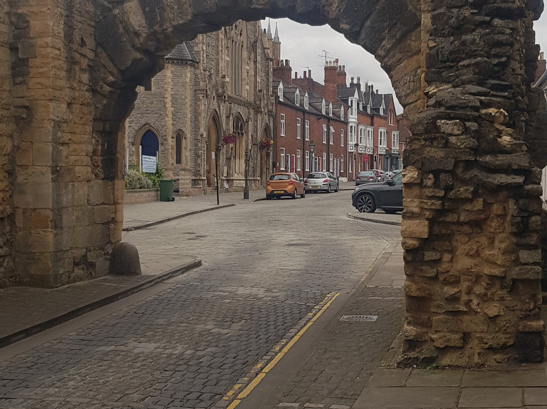 Newport Arch景点图片