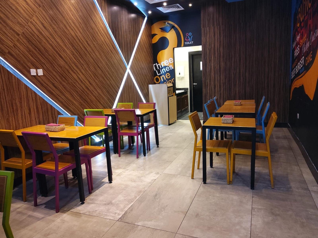 R Three Lines Restaurant