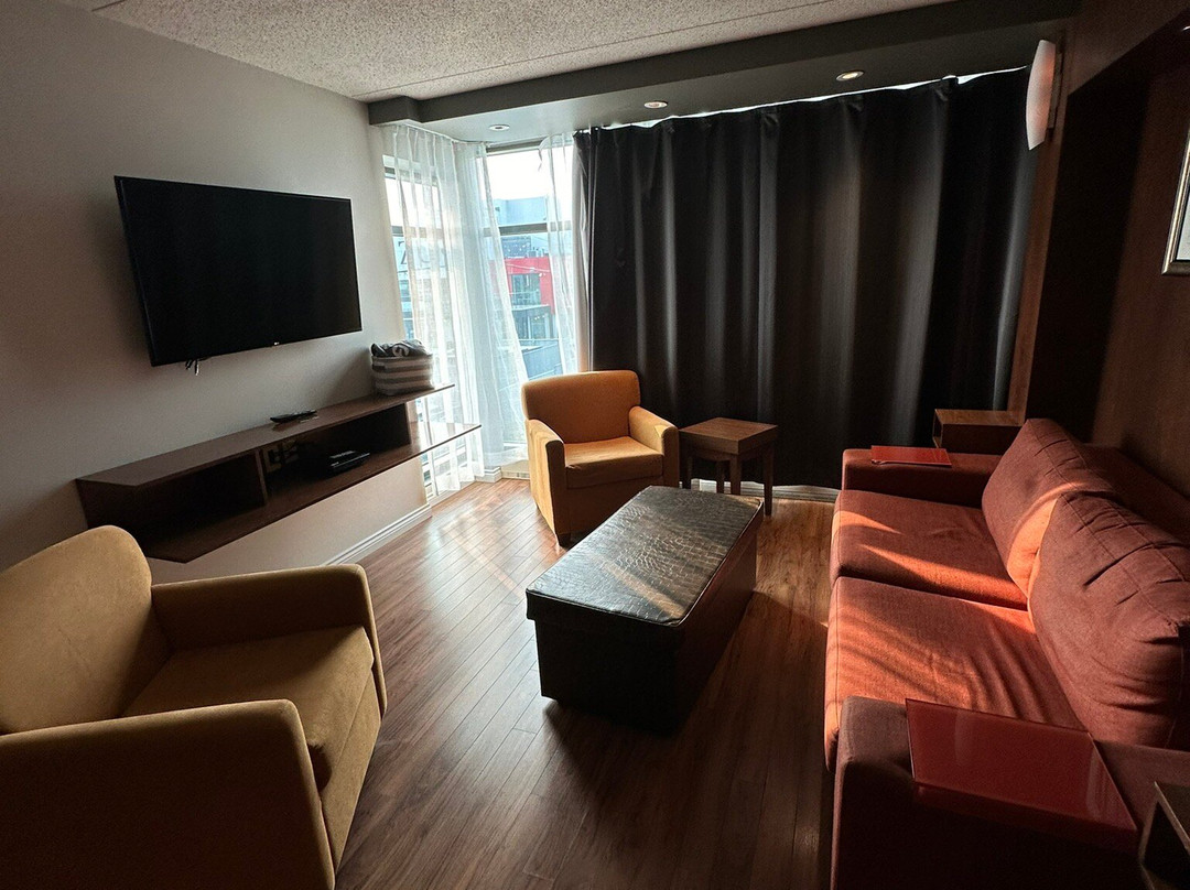 诺曼丁套房酒店主图