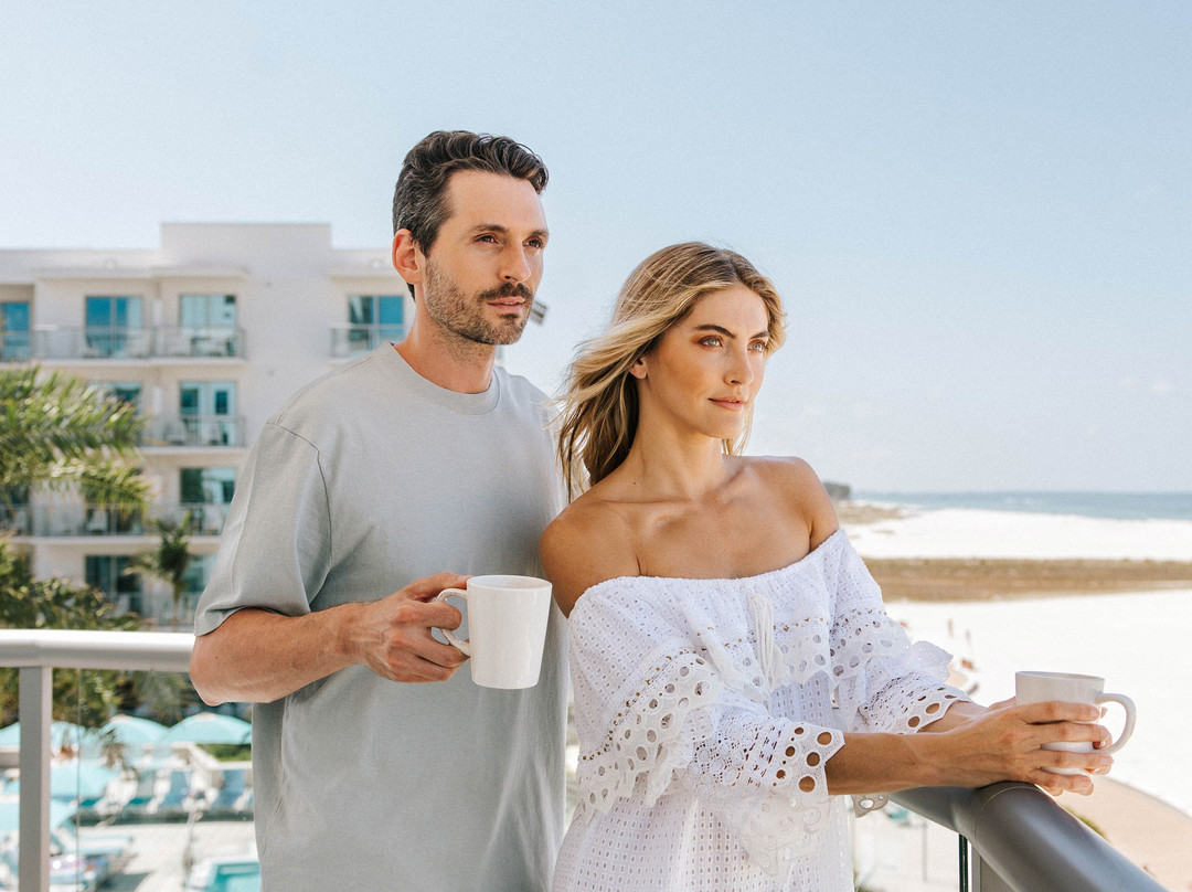 Treasure Island Beach Resort主图