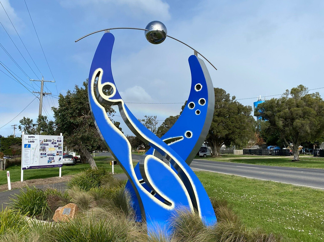 Southern Cross And Nerran Sculpture