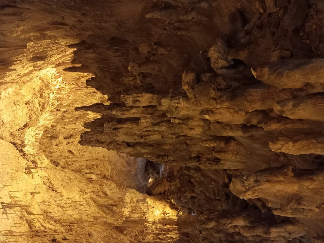 Grotte del Cavallone景点图片
