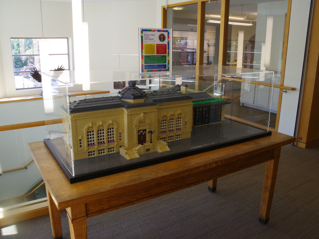 Bangor Public Library景点图片