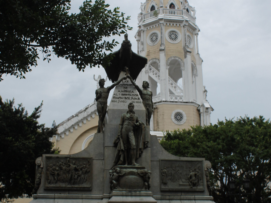 Plaza Bolivar景点图片