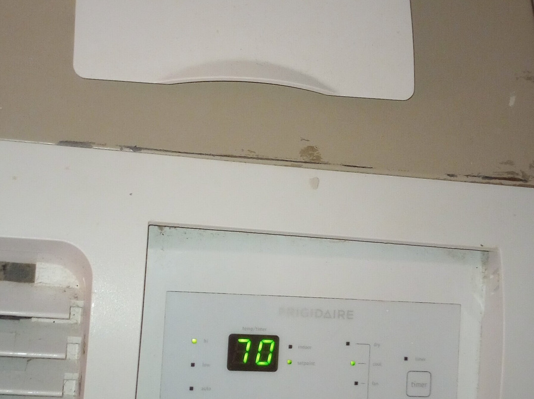 Days Inn & Suites by Wyndham Brinkley主图