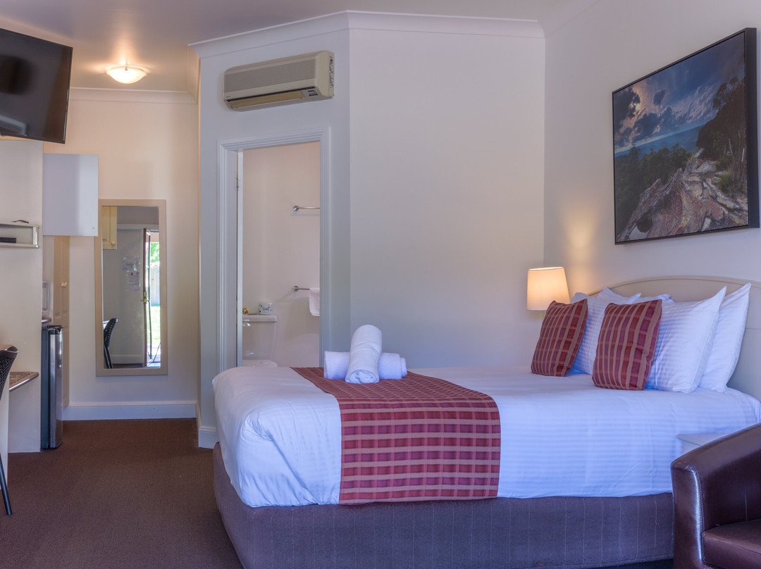 Bowen Inn Motel主图