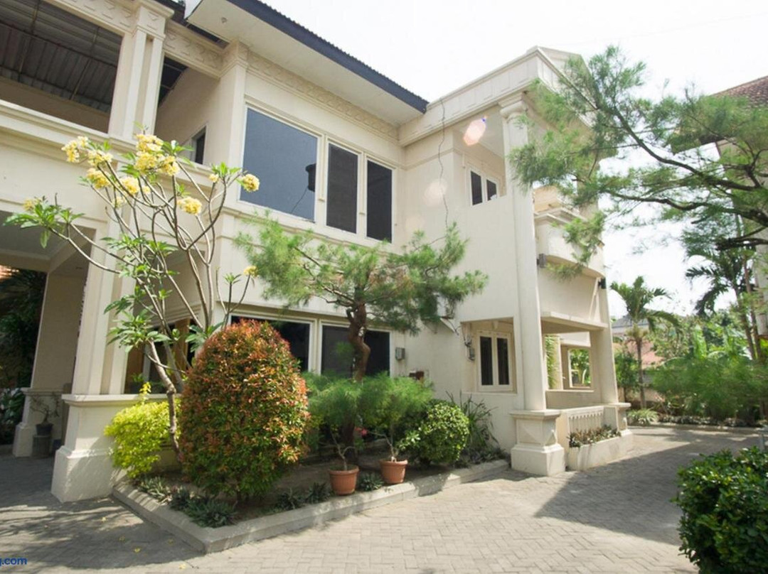 RedDoorz near Rumah Sakit Baptis Kediri