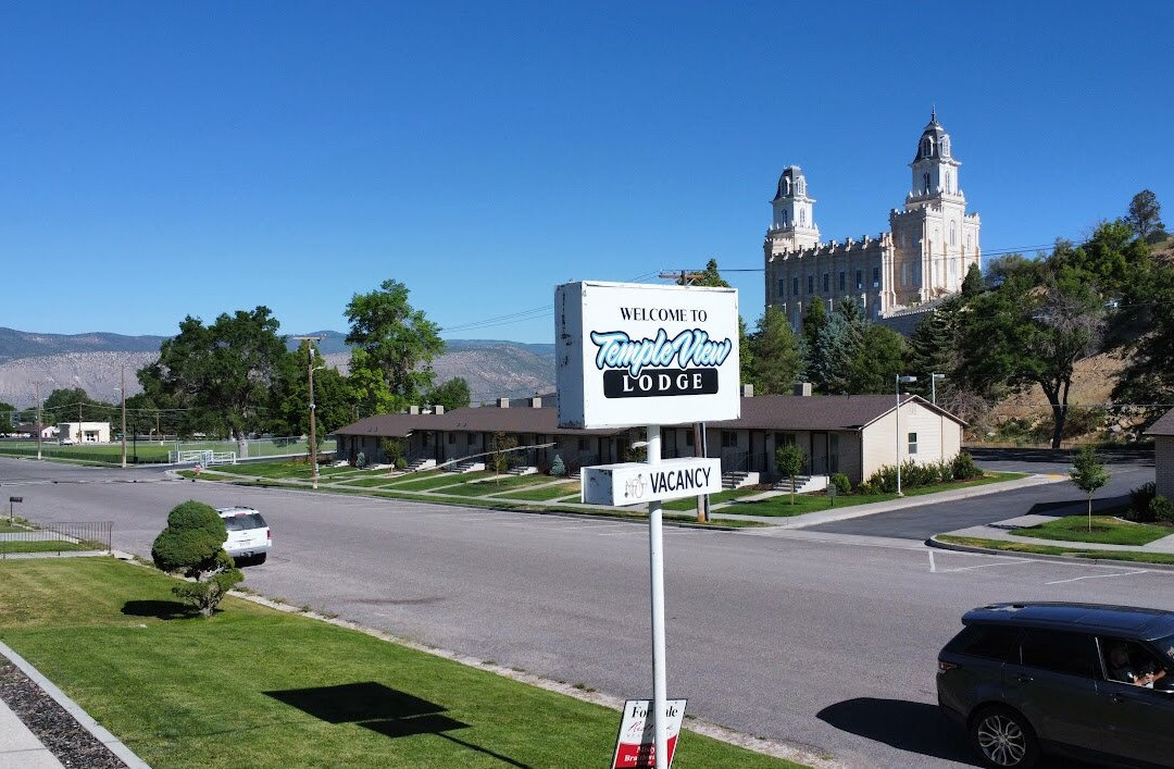 Temple View Lodge主图