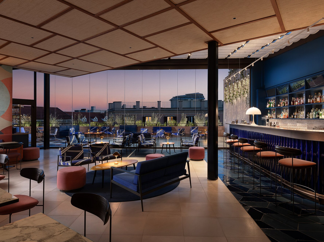 Paparazzo Bar & Rooftop