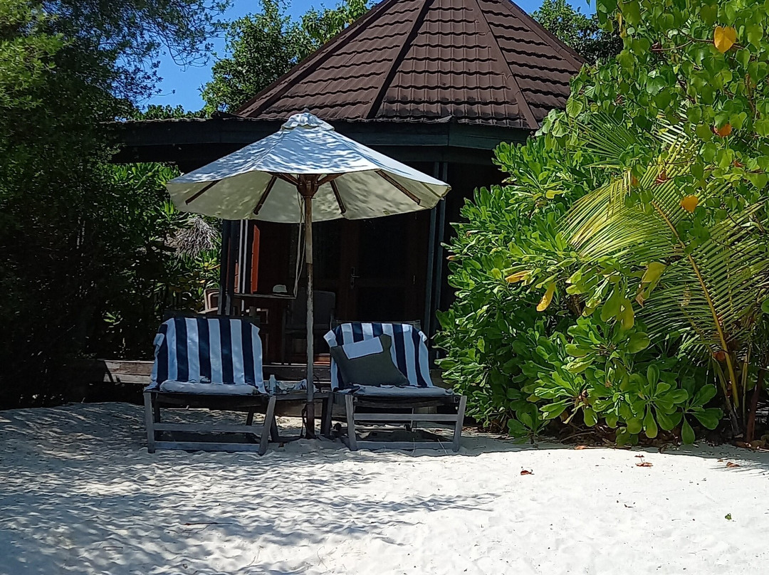 卡曼都岛度假村主图