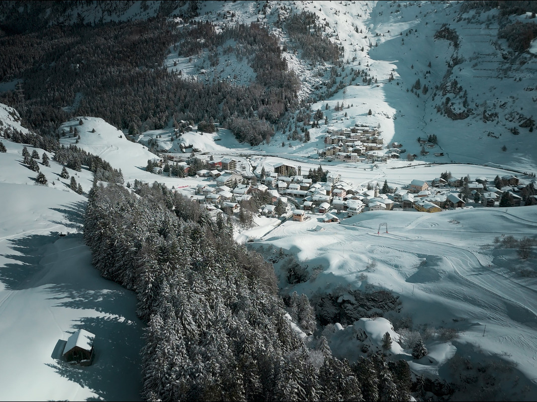 Skigebiet Bivio景点图片