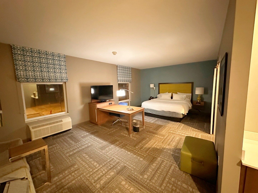 Hampton Inn And Suites Stroud主图