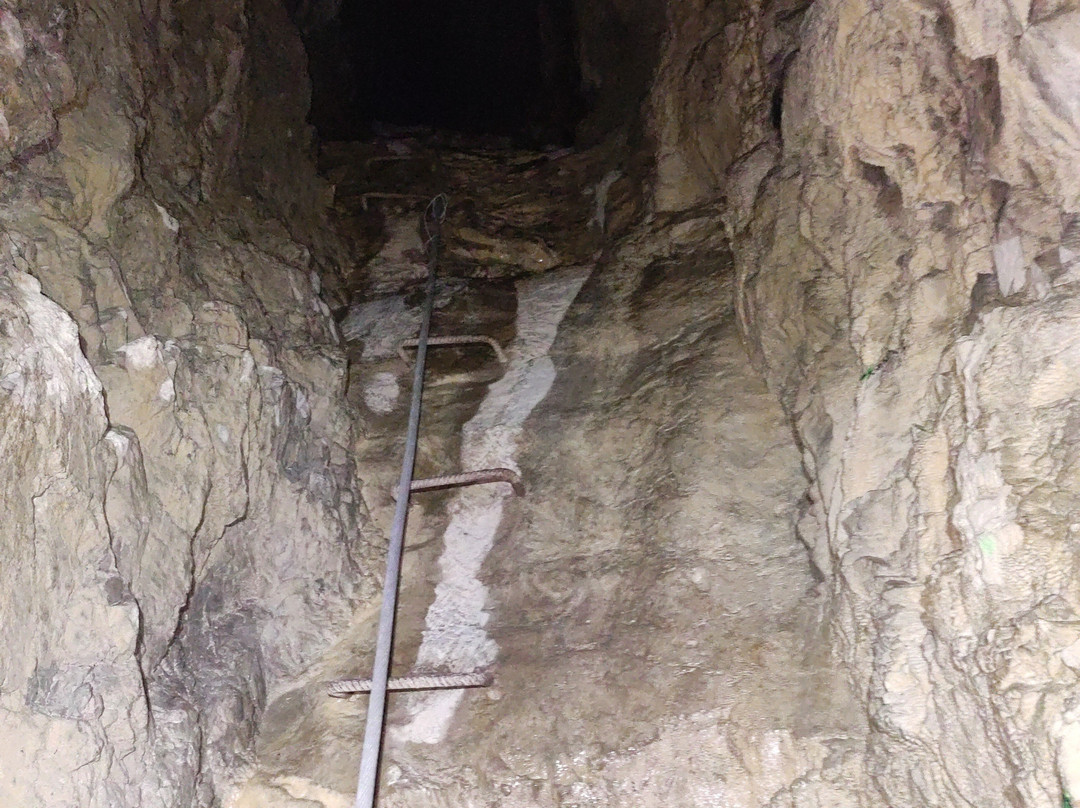 Sveta Gora WW1 tunnel景点图片
