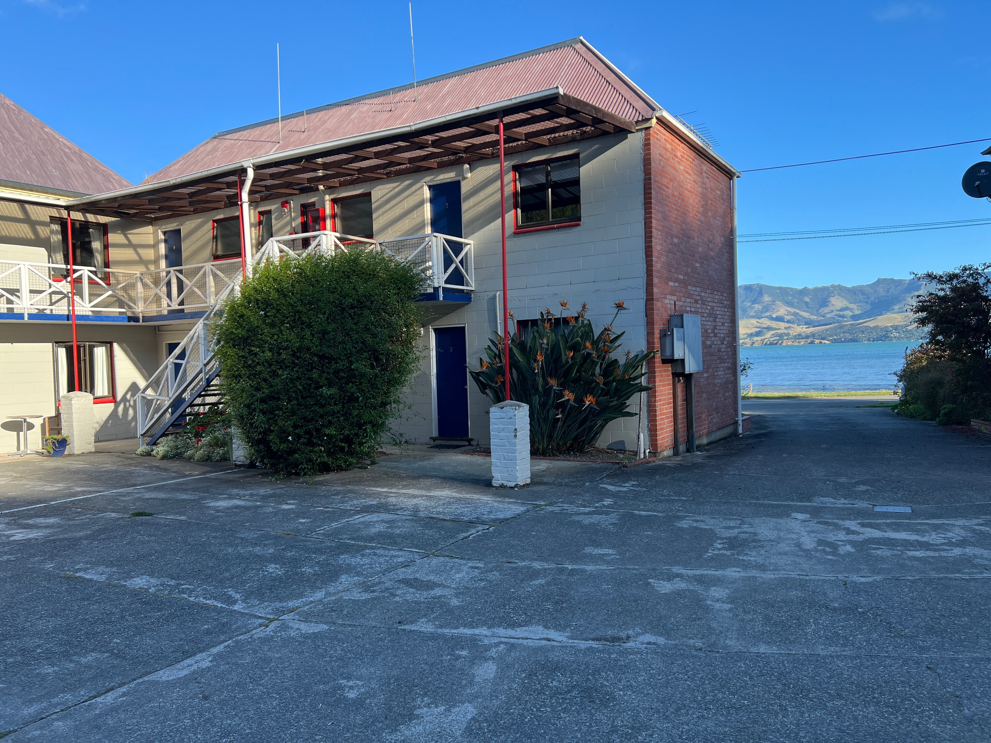 Duvauchelle Seaside Motel-浴室