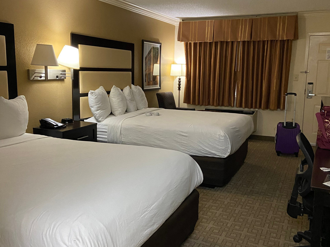 Best Western Inn & Suites主图