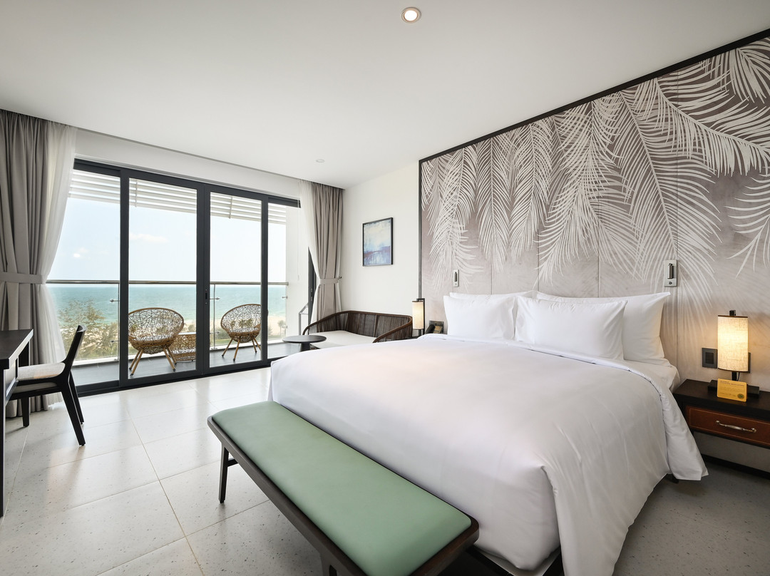 Emerald Ho Tram Resort