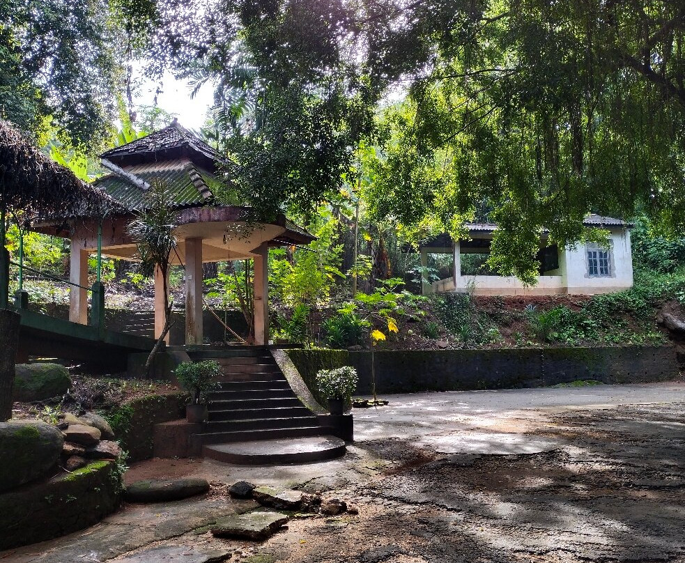 Guide in Sri Lanka Rathu & Olga Tours景点图片