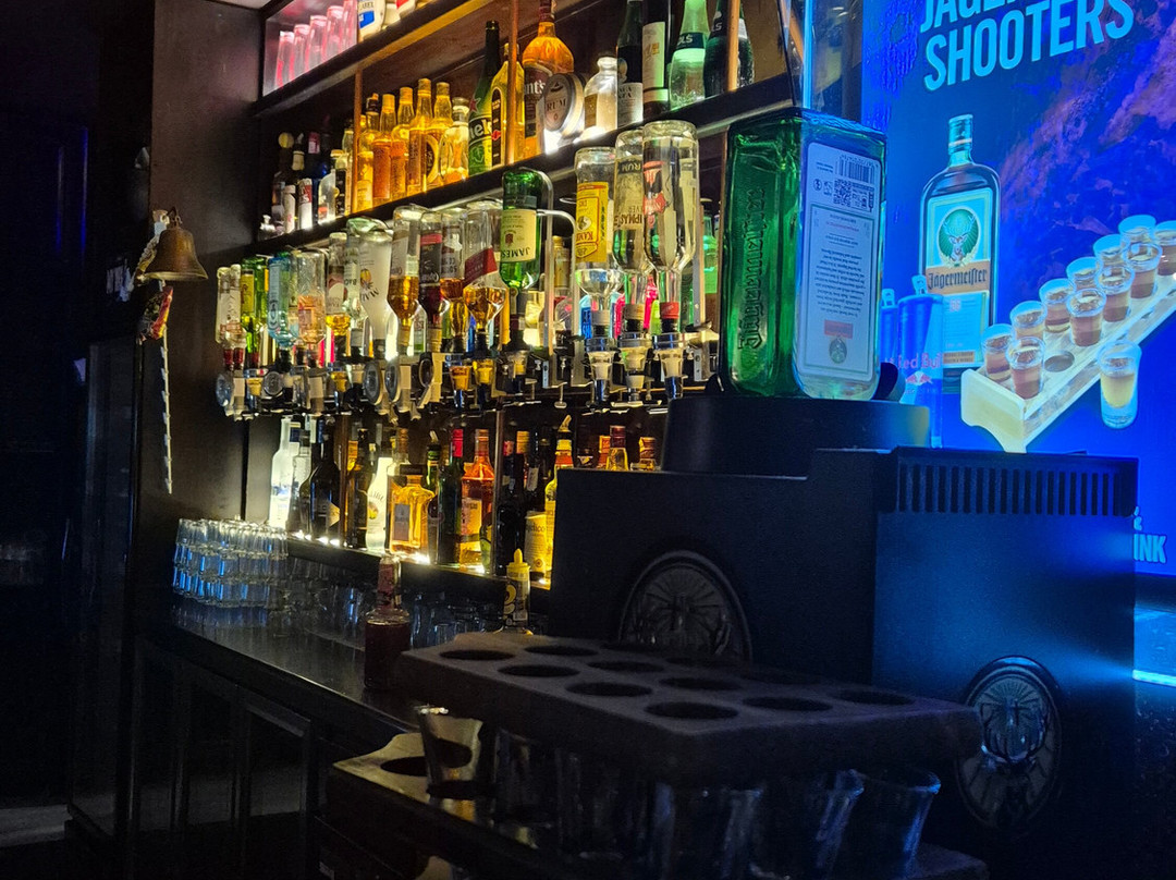 The Elvis Tribute Lounge-卡拉必去景点