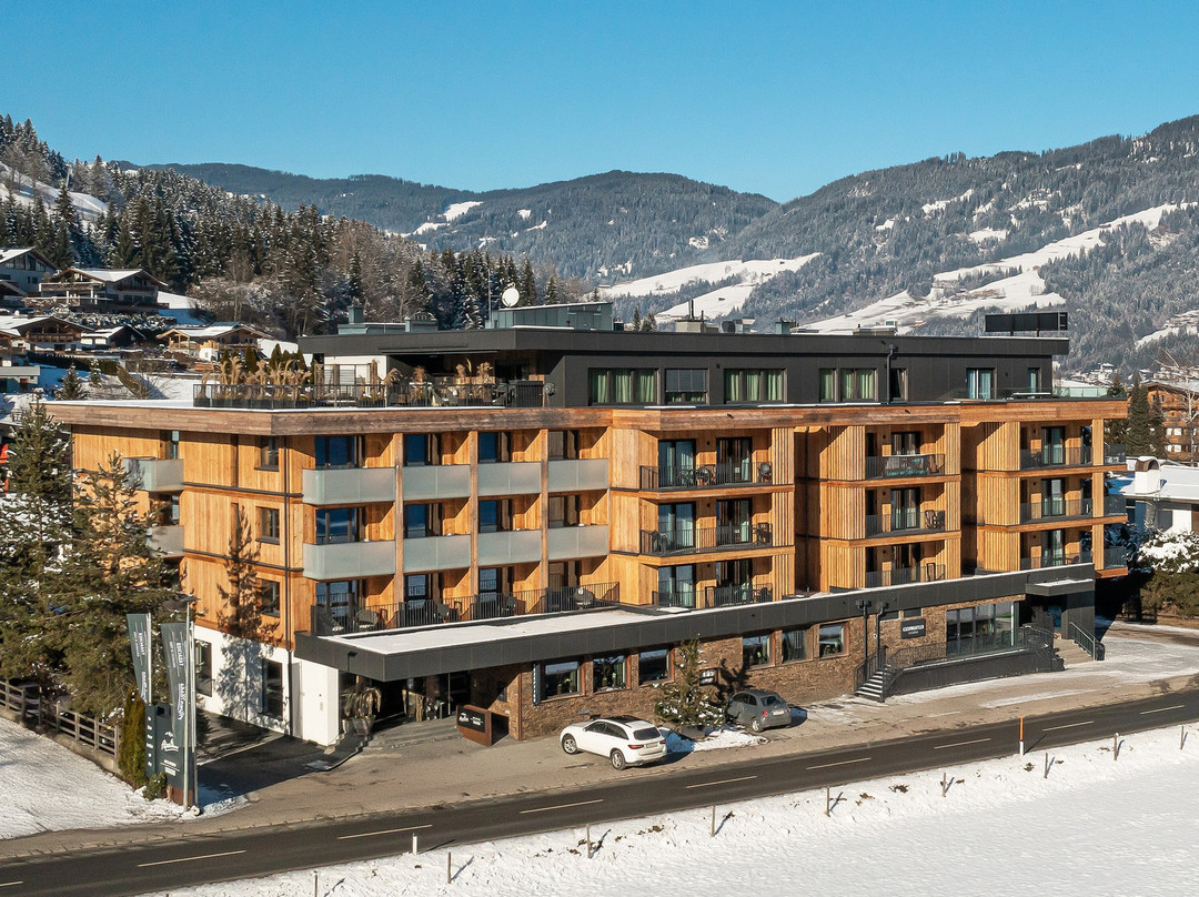AlpenParks Hotel & Apartment Taxacher Kirchberg主图