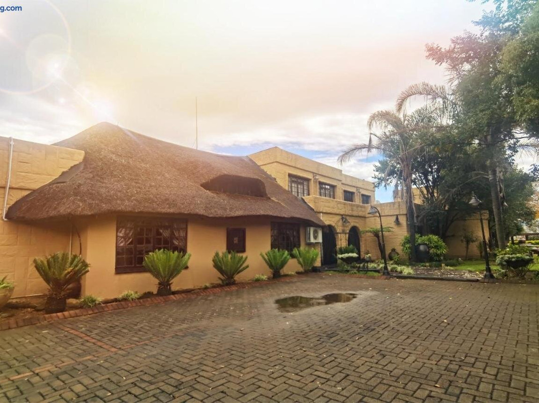 Memel酒店住宿-Camelot Guest House