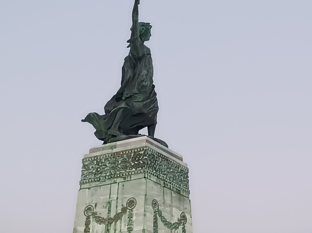 Agalma Eleftherias-米蒂利尼必去景点