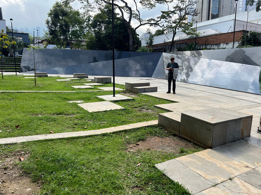 Parque Memorial Inflexion景点图片