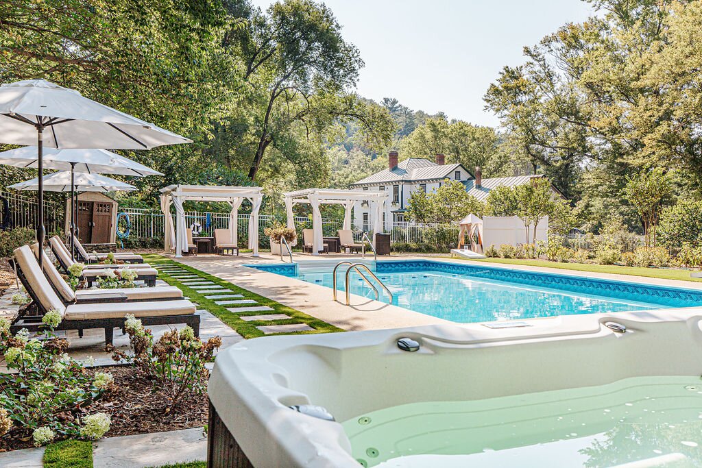 Afton Mountain Inn-泳池