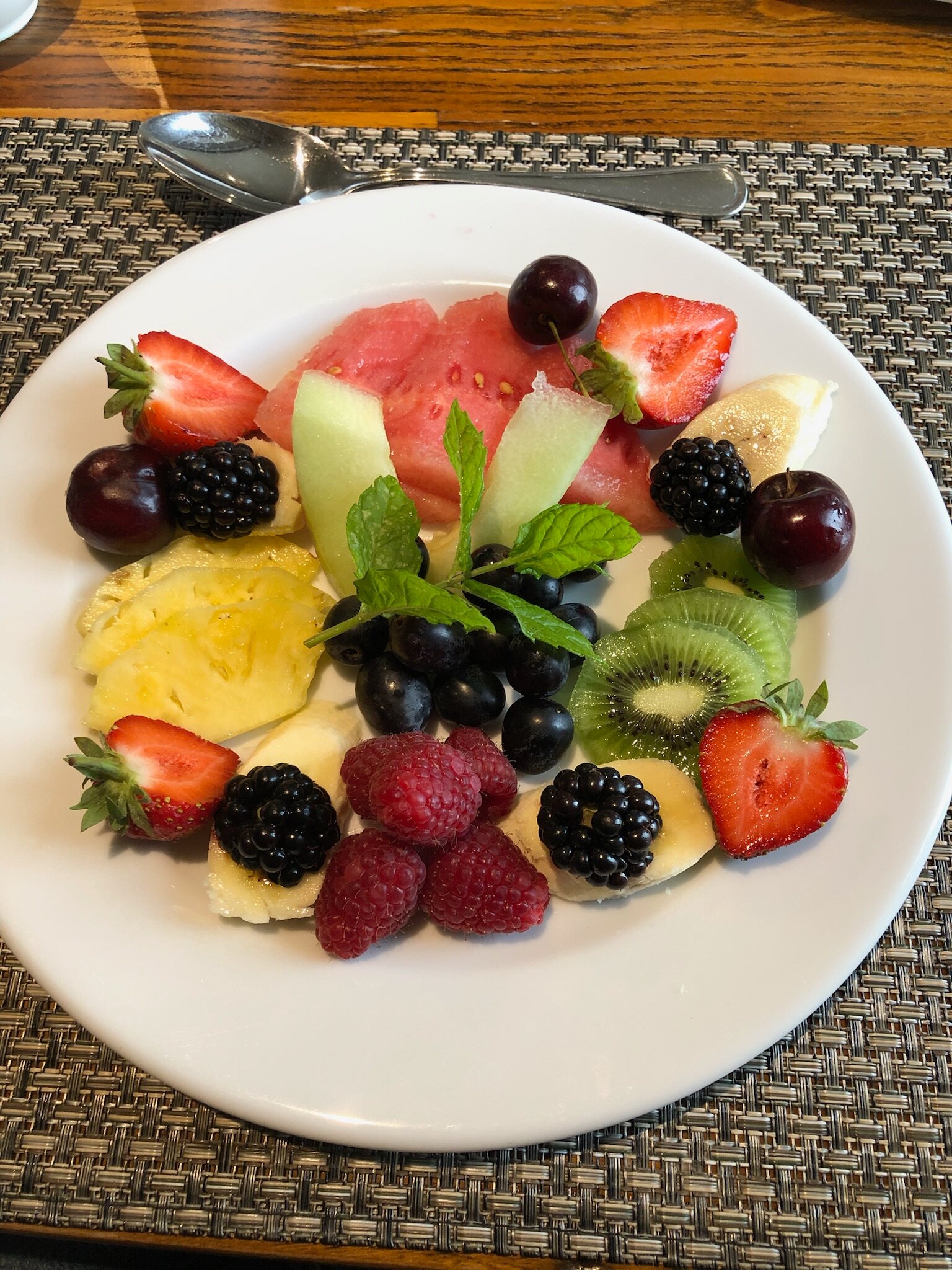 Sutherlands Guest House-官方
