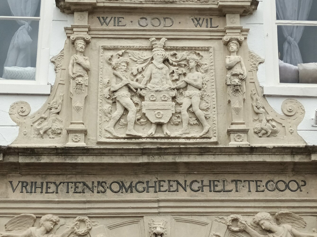 Poort Drossaartshuis (16e Eeuw)