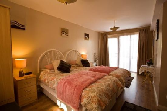 Tollgate Farmhouse主图