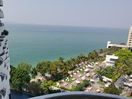 皇家悬崖盛大度假村主图