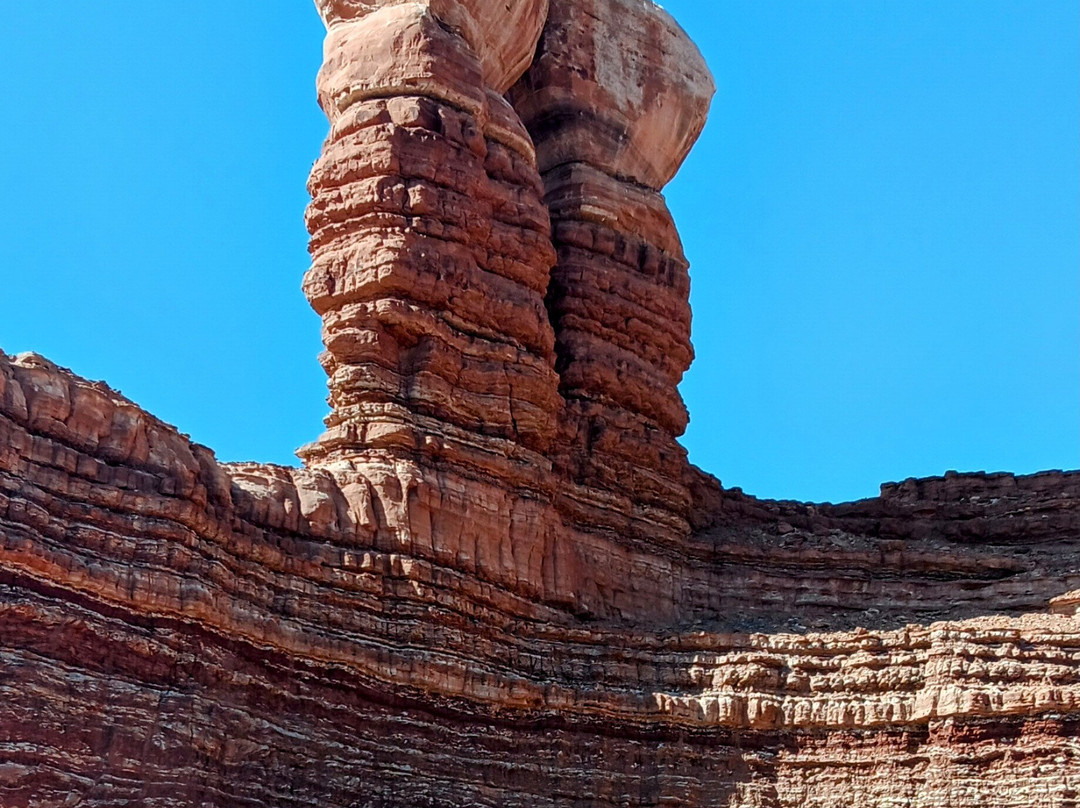 Twin Rocks Trading Post-布拉夫必去景点
