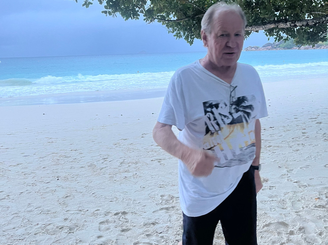 Coconut Services-Baie Ste Anne必去景点