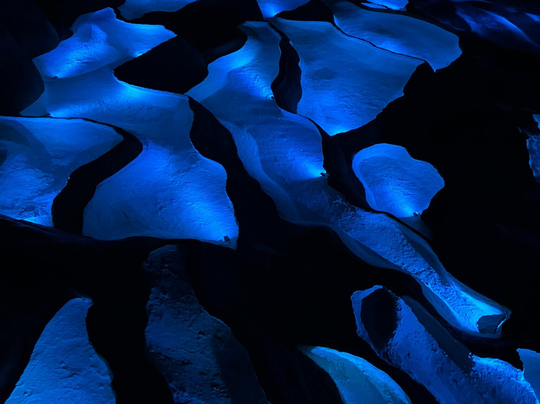 Grotte Saint-Marcel-Bidon必去景点