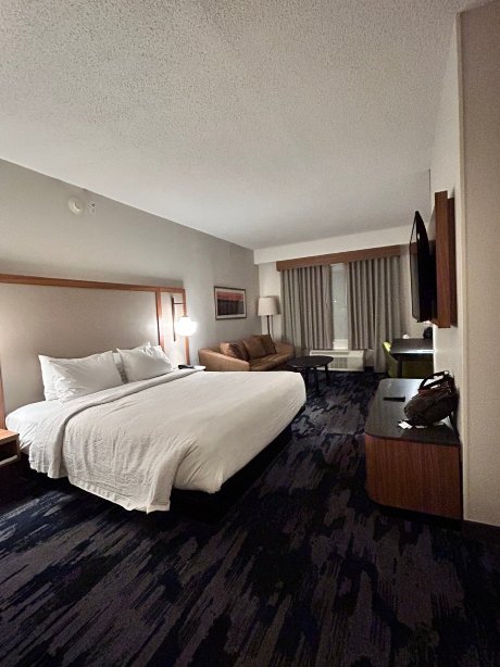 纽波特万枫酒店-官方