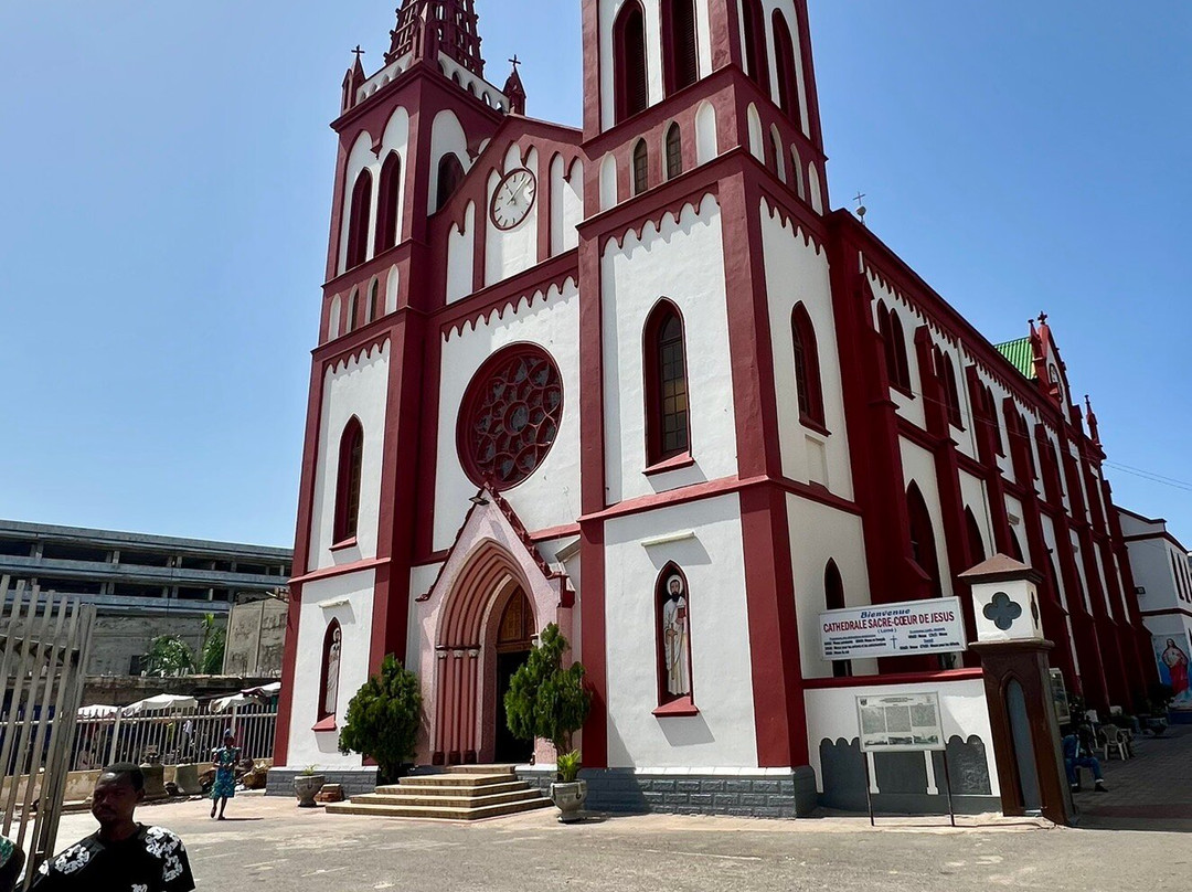 Lome Cathedral-洛美必去景点