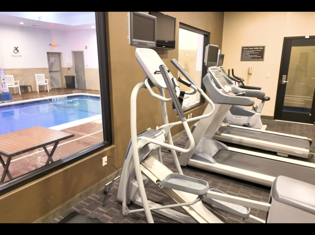 Holiday Inn Express & Suites Albany Airport主图