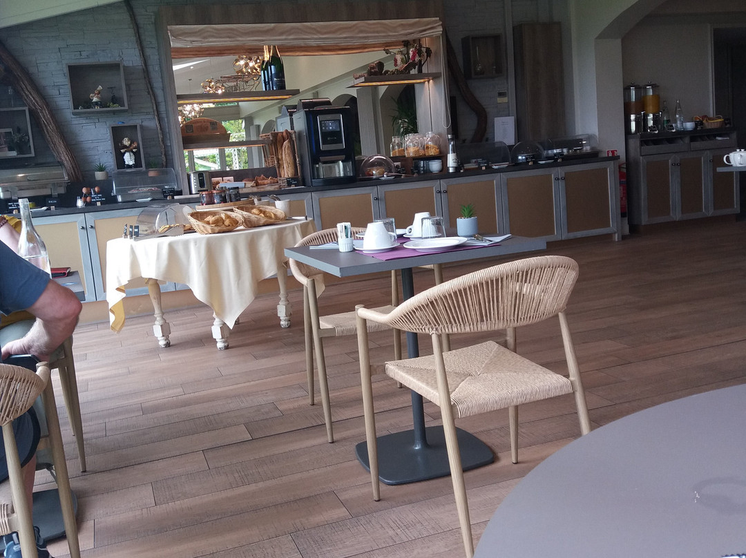 丰佩勒葡萄园酒店主图