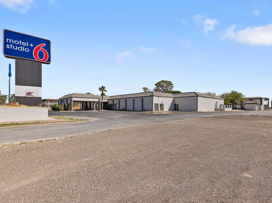 Motel 6 Pecos
