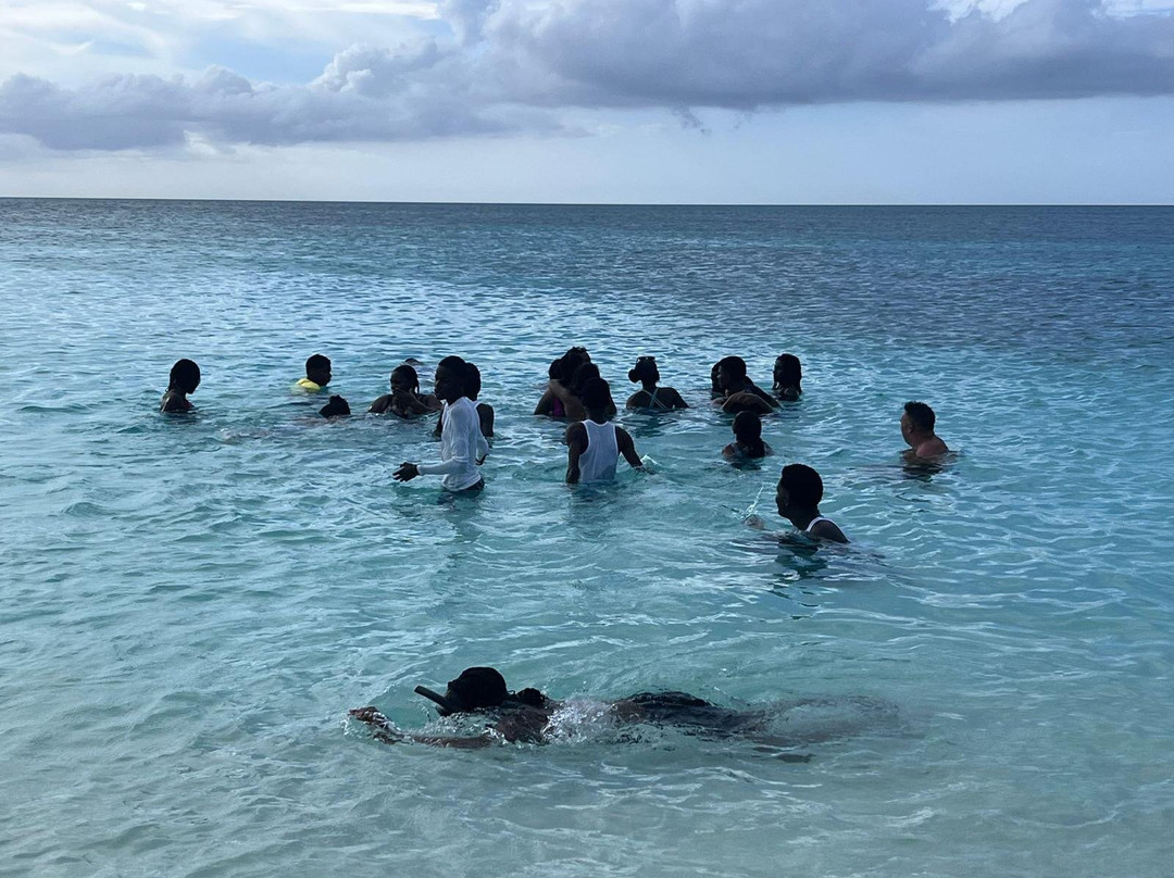 Ocean Vibes Scuba & Watersports-格雷斯湾必去景点