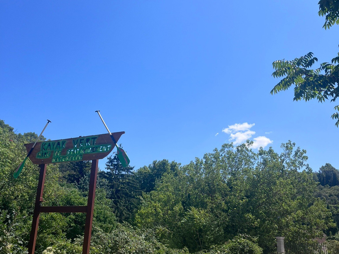 Kayak Vert Canoe-泉水小镇必去景点