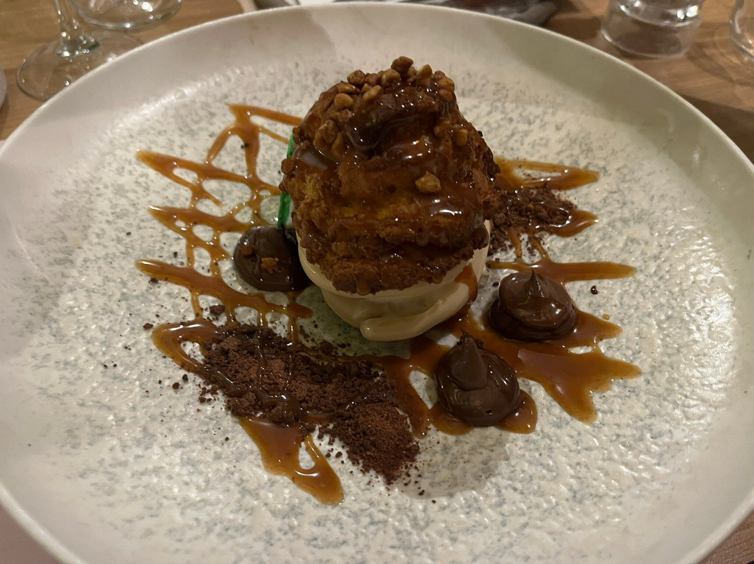 Paradosiako Restaurant