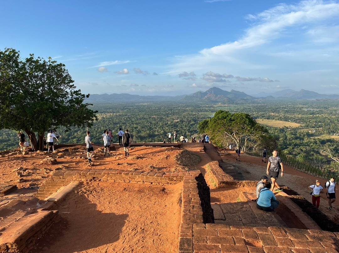 Vialanka Travels-Rajagiriya必去景点