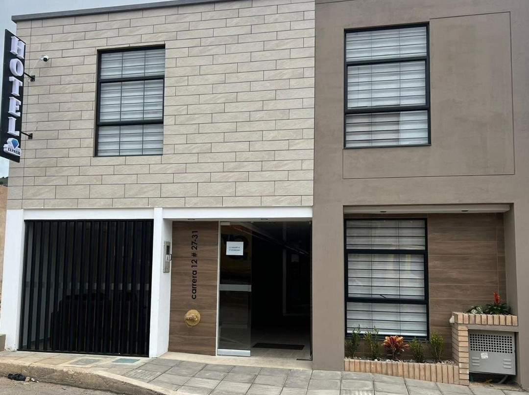 Hotel Zafiro Express