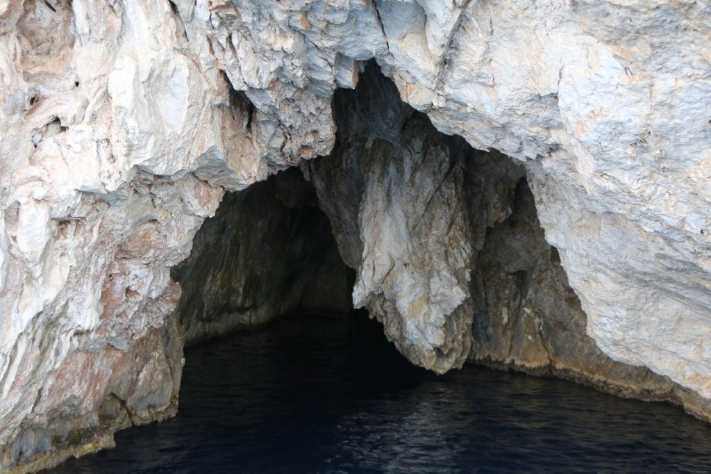 Diaplous Boat Tour-Chora必去景点