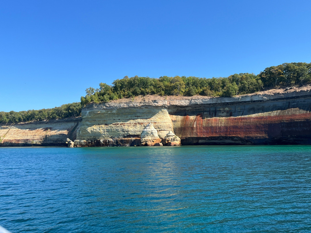 Pictured Rocks Cruises-缪尼辛必去景点