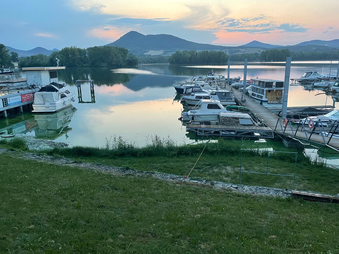 易北滨海度假村主图