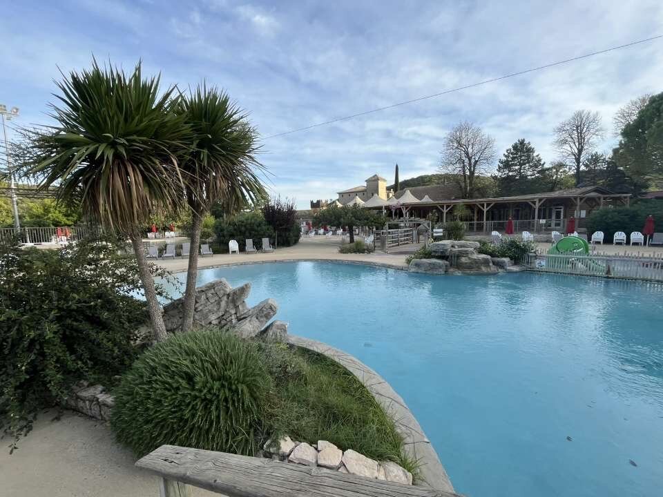 Camping Capfun Imbours-泳池