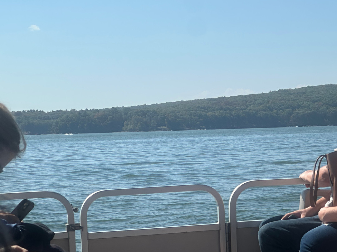 Wallenpaupack Boat Tours & Rentals-霍利必去景点